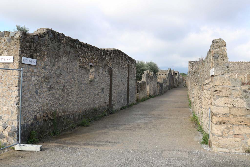 Vicolo della Nave Europa. December 2018. Looking north from junction with Via della Palestra. Photo courtesy of Aude Durand.