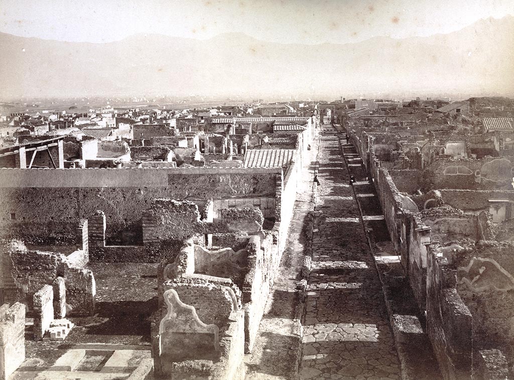 VI.9.1 Pompeii, on left. Late 19th century photograph by Sommer, numbered 1200. Looking south along Via Mercurio. 
On the left is the atrium with impluvium and base of money-chest. Photo courtesy of Espen B. Andersson.
