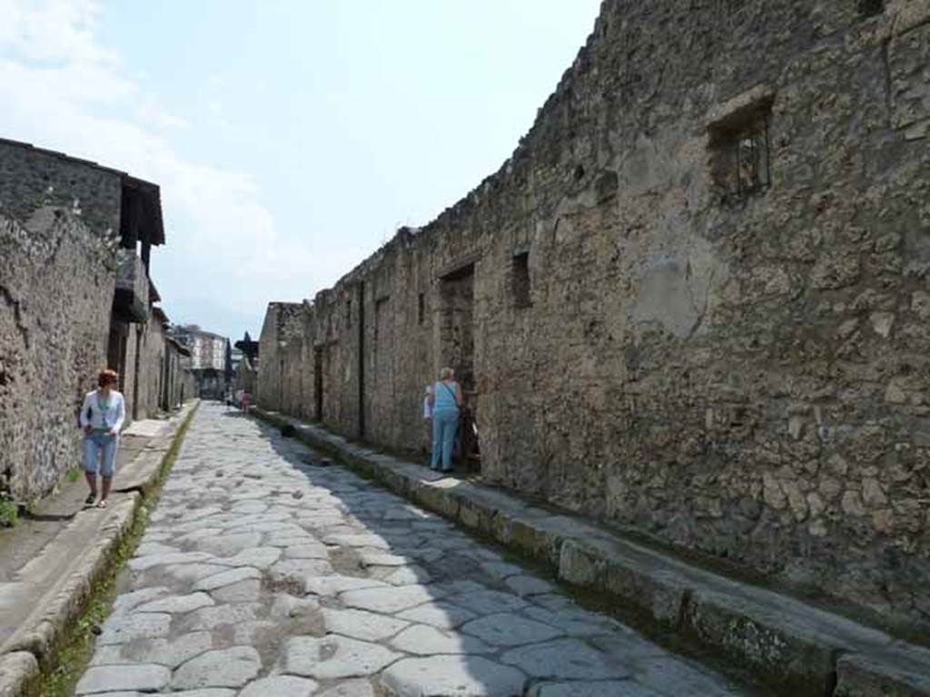 Via di Nocera, west side, May 2010. Looking south along I.14, from near I.14.4