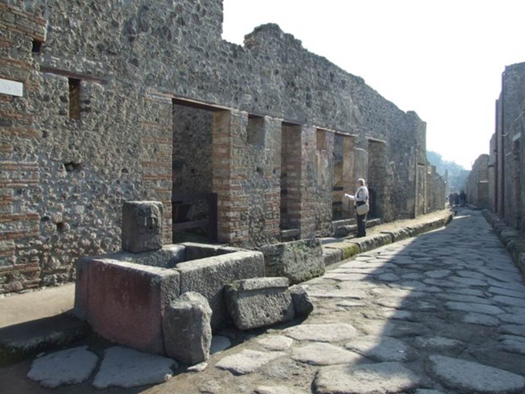 Vicolo della Maschera, east side, December 2007. Looking south from outside VII.11.5.  