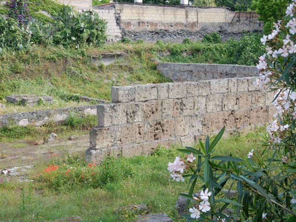 Santuario extraurbano del Fondo Iozzino. May 2018. East end of temple.
Photo courtesy of Buzz Ferebee.
