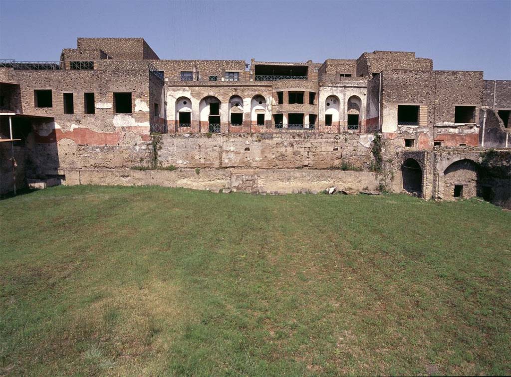 Sanctuary of Minerva Italica adjacent to the west side of Pompeii

Santuario di Minerva Italica adiacente al lato ovest di Pompei.

Photograph © Parco Archeologico di Pompei.
