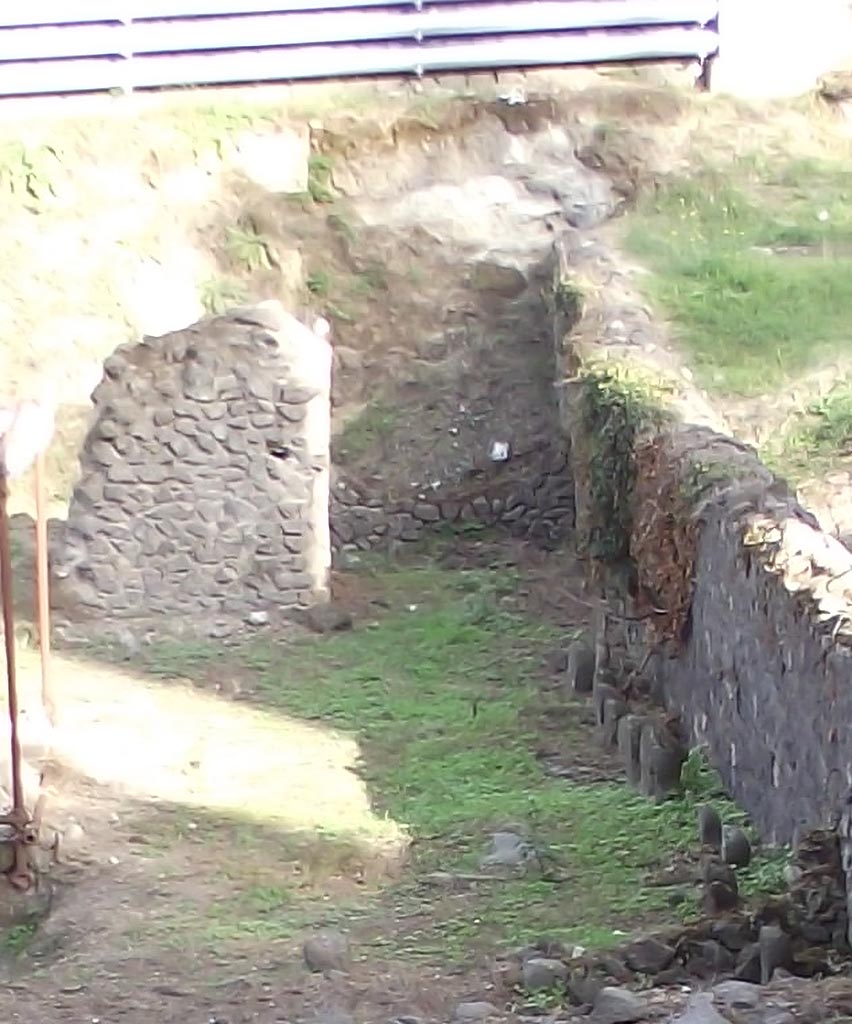 FPSG Pompeii. August 2011. FPSG is the second, longer group of columellae. 
Looking east to niche tomb Ga and wall of FPSH. Photo courtesy of Peter Gurney.
