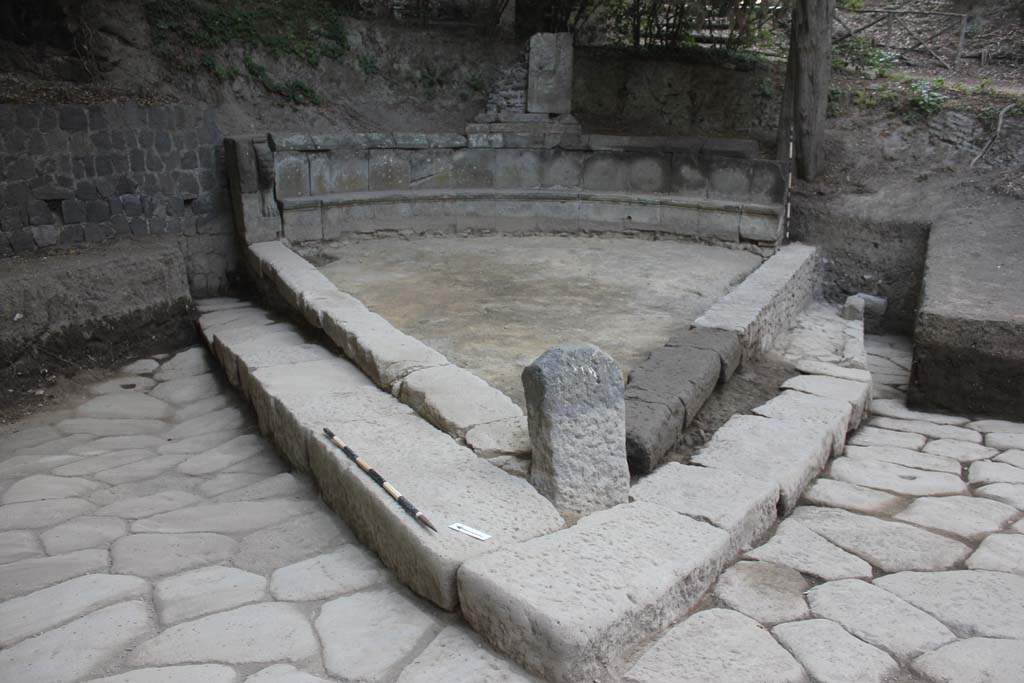 NGH Pompeii. August 2015. Front view of fully excavated schola tomb. Photo courtesy Stephen Kay, British School at Rome.