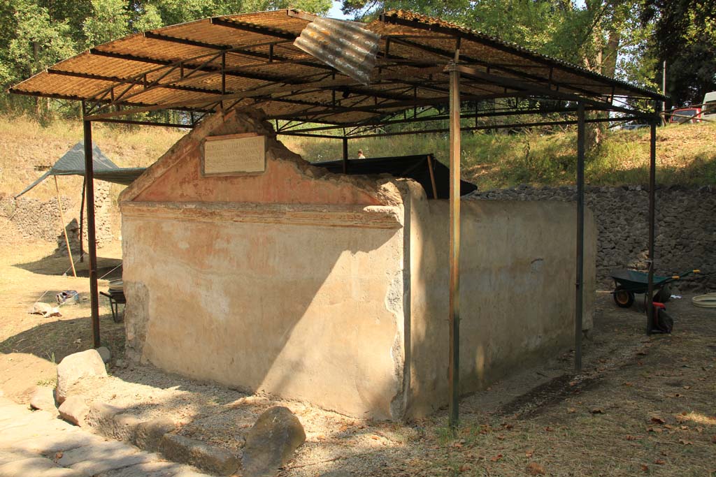 NGOF Pompeii. August 2016. Front of Tomb of M. Obellius Firmus. Photo by Charles Avery courtesy British School at Rome.