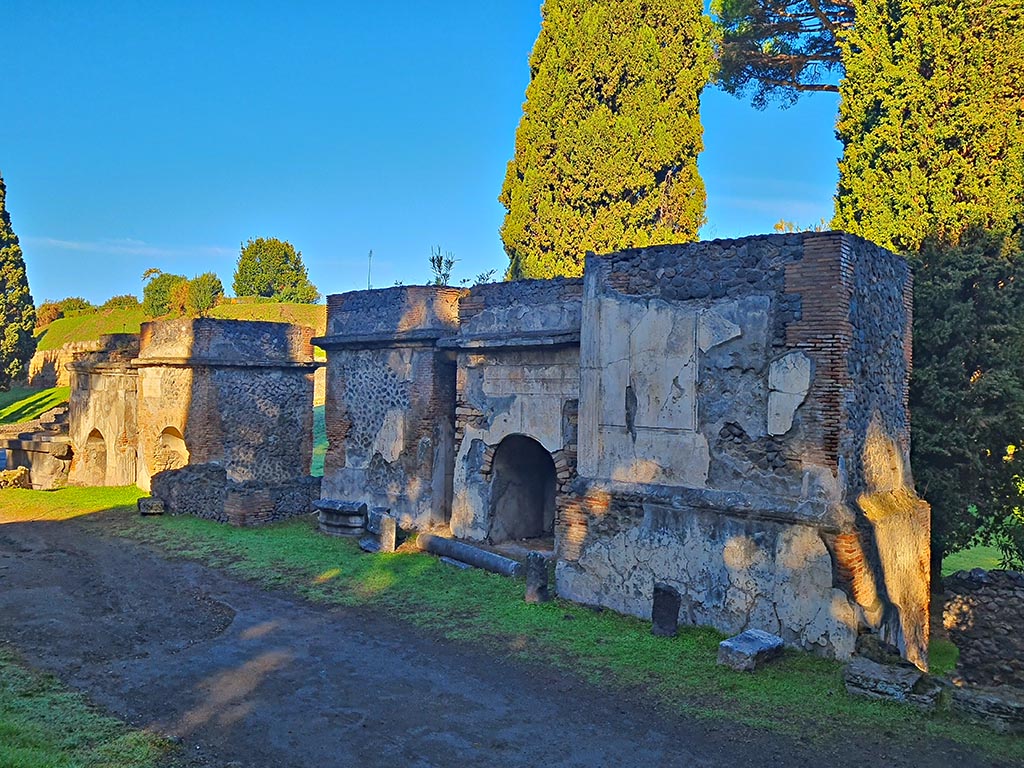 Pompeii Porta Nocera. October 2024. Via delle Tombe, looking north-west with Tomb 14EN, on right. Photo courtesy of Giuseppe Ciaramella.