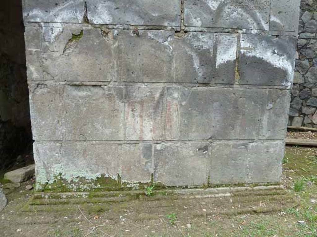 Pompeii Porta Nocera Tomb 31OS. May 2010. Lower north wall.