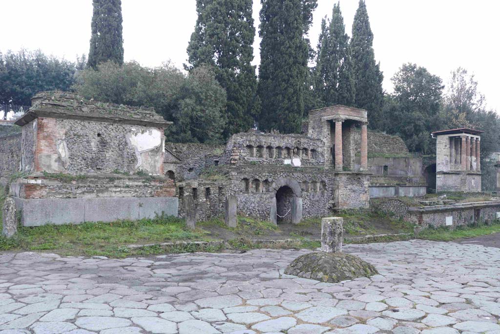 Pompeii Porta Nocera. December 2018. Looking towards Tomb 1OS,on left. Photo courtesy of Aude Durand.