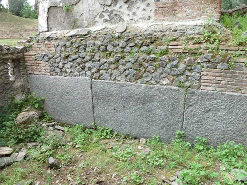 Pompeii Porta Nocera Tomb 1OS. May 2010. West wall, taken from Tomb 5OS.