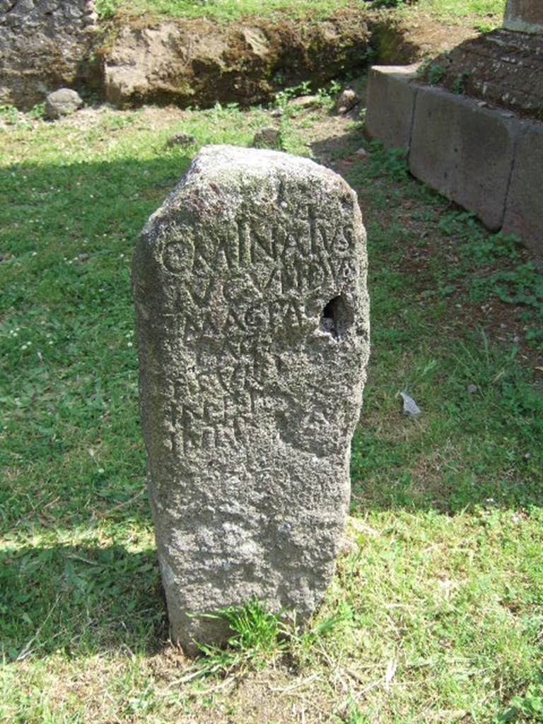 Pompeii Porta Nocera Tomb 15OS. Columella with latin inscription. May 2006.