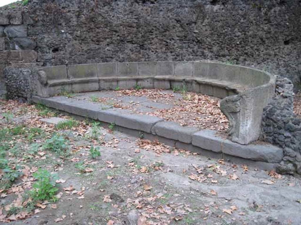 SGD Pompeii. September 2010. Schola tomb of Marcus Tullius. Looking north-east towards wall. Photo courtesy of Drew Baker.