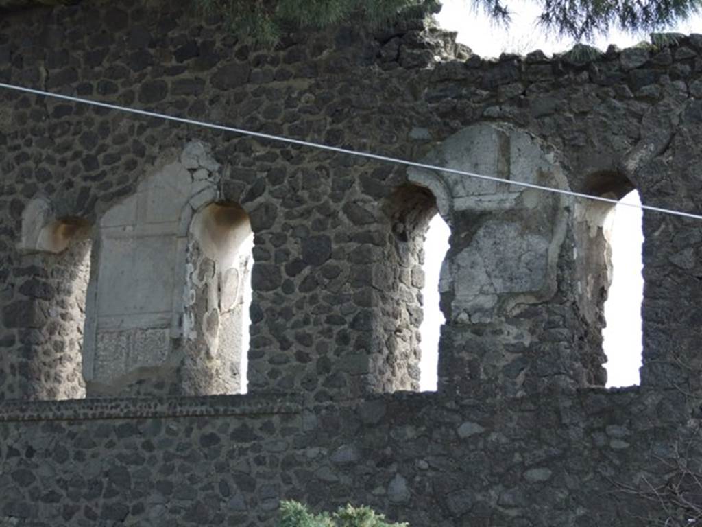 Tower X, Pompeii. March 2009.  North side. Upper windows.