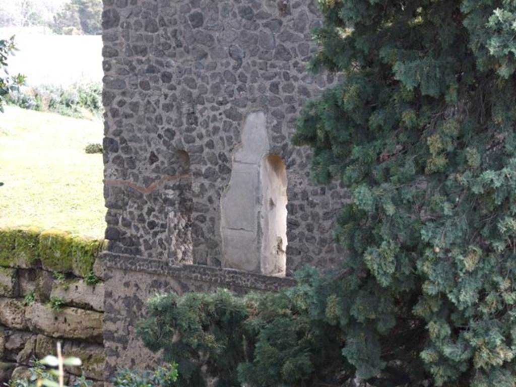 Tower X, Pompeii. March 2009. Lower windows on north side of first floor at east end.