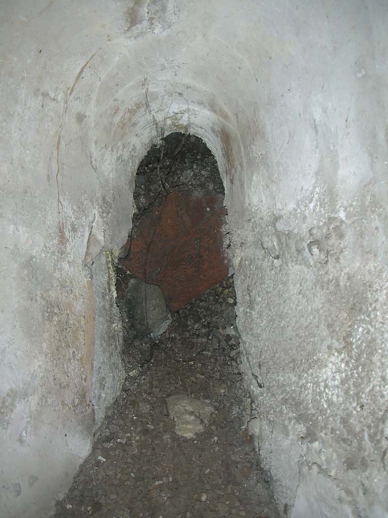 Tower X, Pompeii. May 2010. Detail of filled in window. Photo courtesy of Ivo van der Graaff.