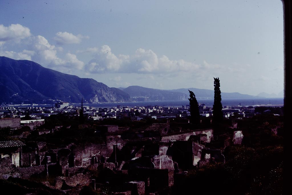 T11 Pompeii. Tower XI. 1978. 
Looking south-west towards the Bay of Naples and Sorrentine Peninsula. Photo by Stanley A. Jashemski.   
Source: The Wilhelmina and Stanley A. Jashemski archive in the University of Maryland Library, Special Collections (See collection page) and made available under the Creative Commons Attribution-Non-Commercial License v.4. See Licence and use details.
J78f0200
