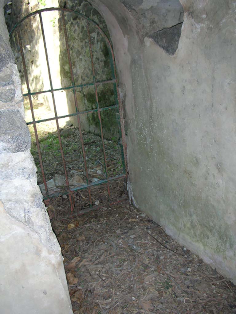 Tower XI, Pompeii. May 2010. 
Looking east through window near postern gate. Photo courtesy of Ivo van der Graaff.
