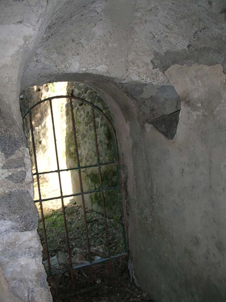 Tower XI, Pompeii. May 2010. Looking east towards postern gate. Photo courtesy of Ivo van der Graaff.