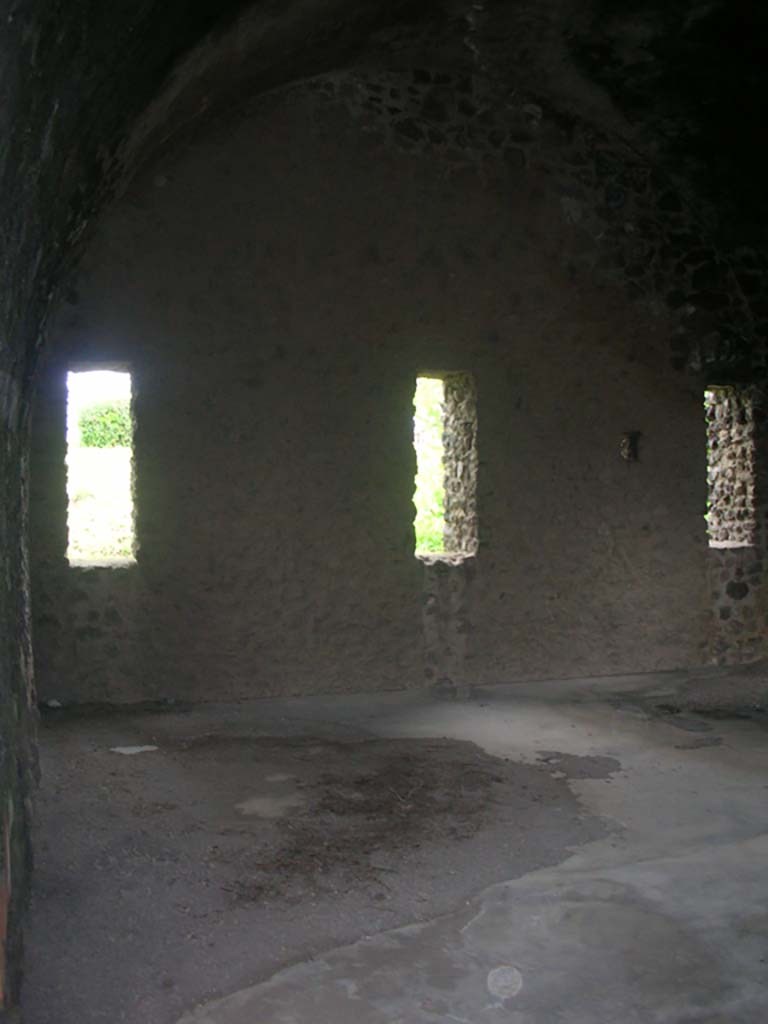 Tower XI, Pompeii. May 2010. North wall of middle floor. Photo courtesy of Ivo van der Graaff.