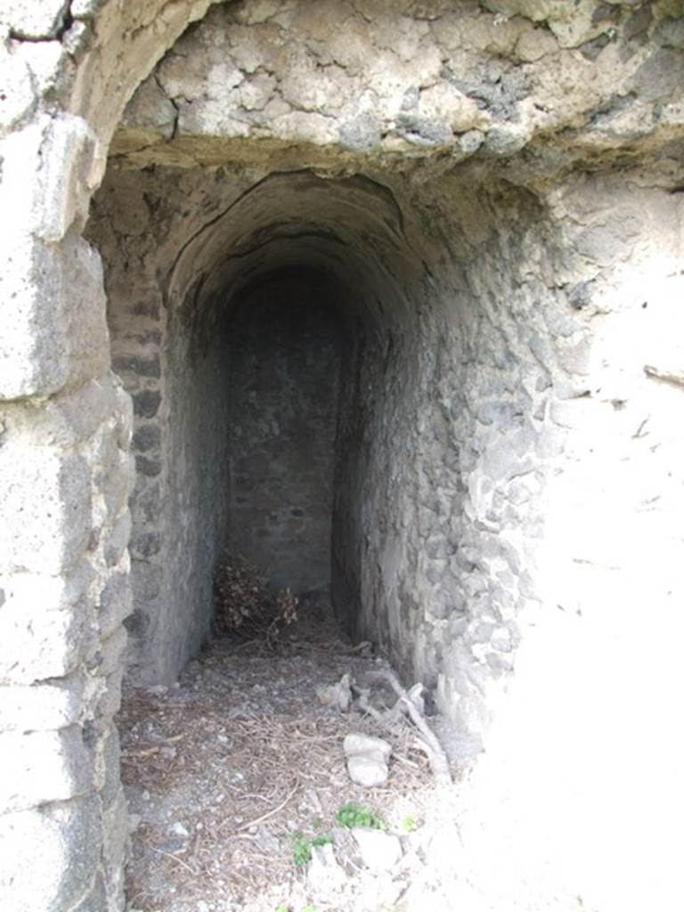 T12 Pompeii. December 2007. Corridor from entrance to Tower XII. 