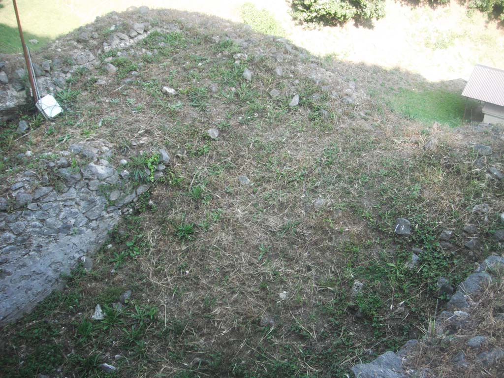 Tower III, Pompeii. May 2011. Looking towards south-east corner of lower remaining level. Photo courtesy of Ivo van der Graaff.