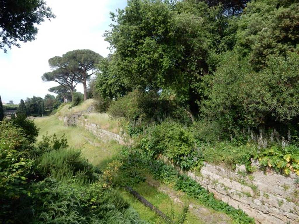 T3, Pompeii, May 2018. Looking west along city walls towards east side of Tower 3. 
Photo courtesy of Buzz Ferebee.
