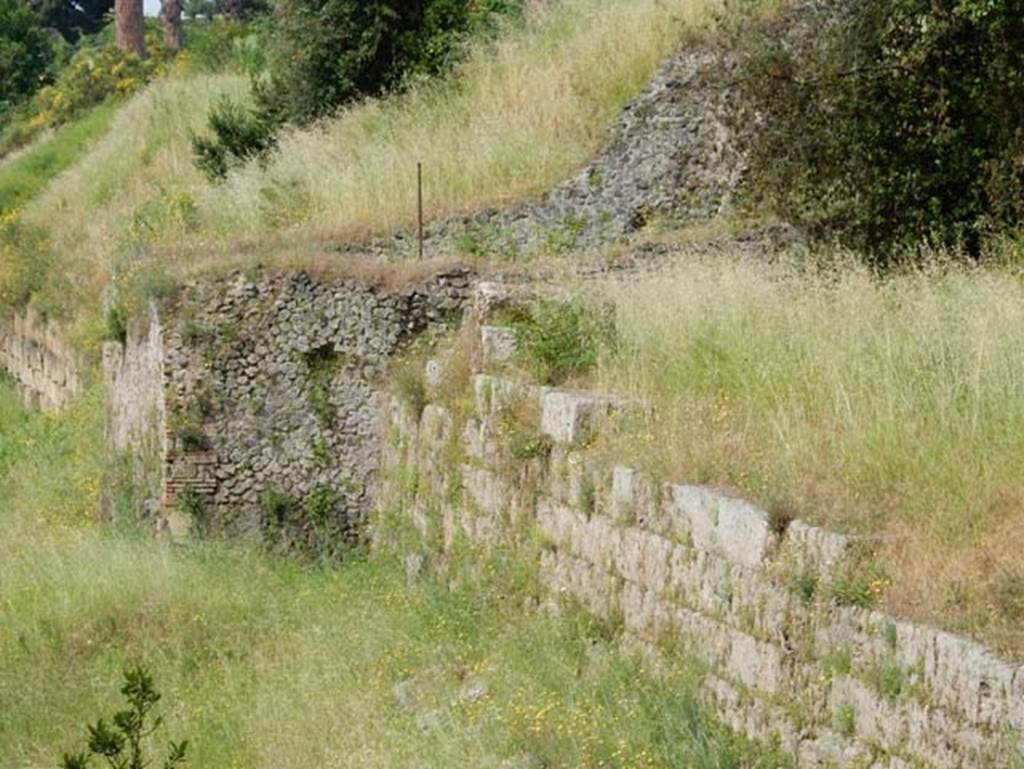 T3, Pompeii, May 2018. Looking towards Tower 3, and surrounding city walls. Photo courtesy of Buzz Ferebee.