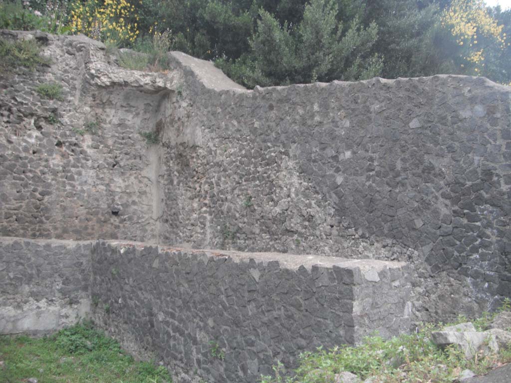 T4 Pompeii. Tower IV. May 2011. Looking towards north-east corner. Photo courtesy of Ivo van der Graaff.