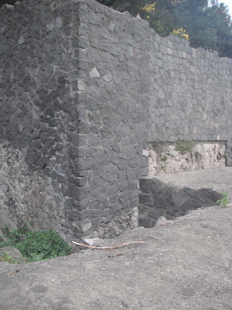 T4 Pompeii. Tower IV. May 2011. Looking towards east end. Photo courtesy of Ivo van der Graaff.