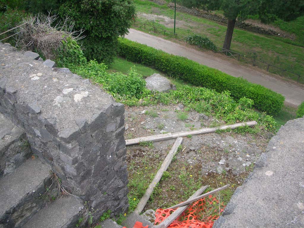 Tower VI, Pompeii. May 2010. Looking north-east from steps on upper area. Photo courtesy of Ivo van der Graaff.

