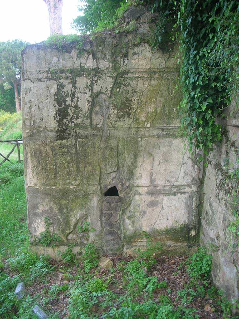 Tower VIII, Pompeii. May 2010. West side of Tower. Photo courtesy of Ivo van der Graaff.