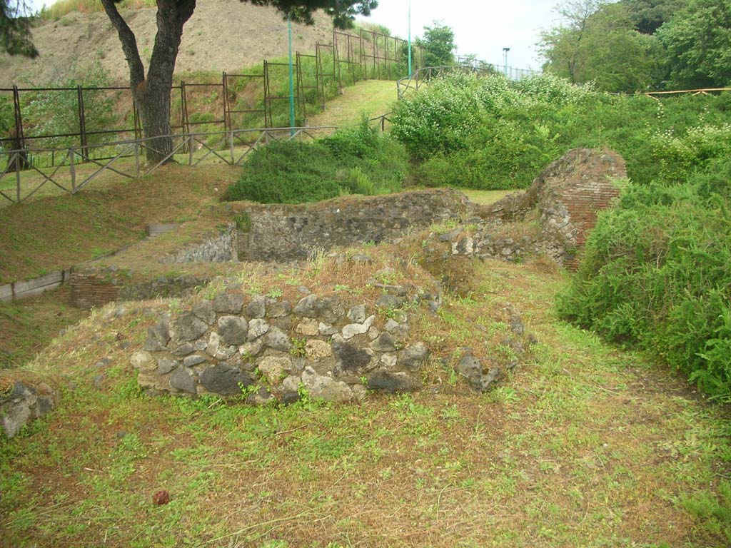 Tower IX, Pompeii. May 2010. Looking east towards Tower, continuation from above photo.. Photo courtesy of Ivo van der Graaff.