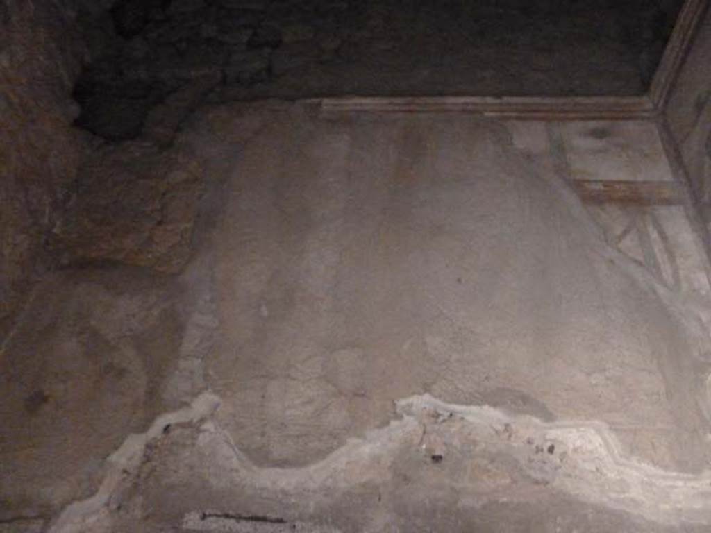 Oplontis, September 2015. Room 1, upper east wall with remains of painted decoration.