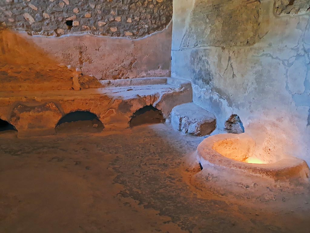 Oplontis Villa of Poppea, October 2023. Room 7, looking towards north-east corner of kitchen. Photo courtesy of Giuseppe Ciaramella. 