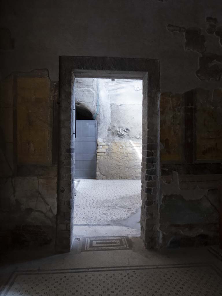 Oplontis Villa of Poppea, September 2017. 
Room 14, looking west across flooring towards doorway to room 15.
Foto Annette Haug, ERC Grant 681269 DÉCOR.
