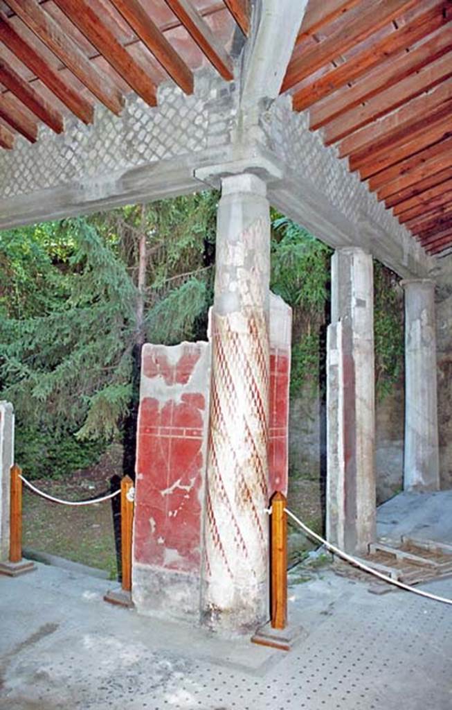 Oplontis Villa of Poppea, October 2001. Peristyle 19, looking south-west to garden area, across portico 13. Photo courtesy of Peter Woods.
