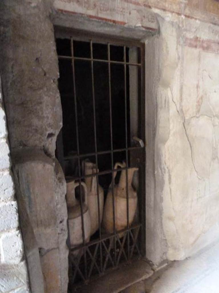 Oplontis, September 2015. Room 25, doorway in west wall leading to room 22.