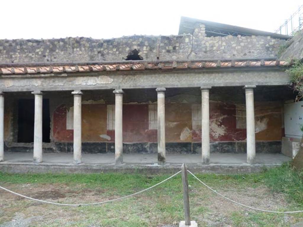 Oplontis, September 2015. Room 33, looking south towards the west portico of north garden.