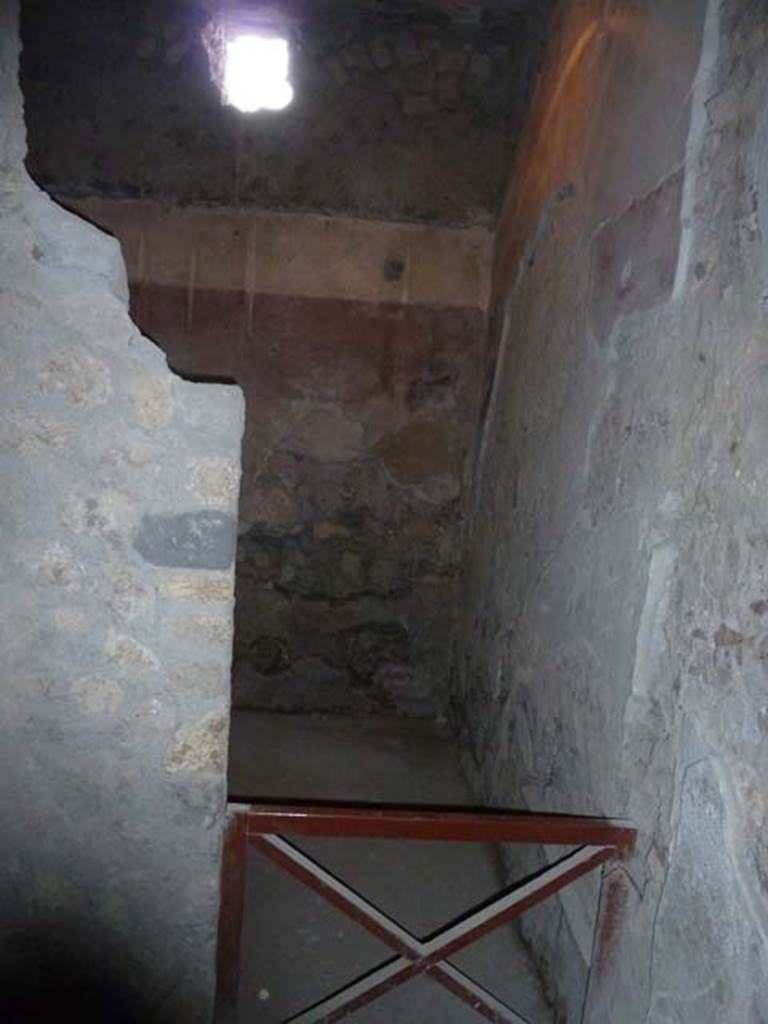 Oplontis, September 2015. Doorway to room 49, on north side of room 50.