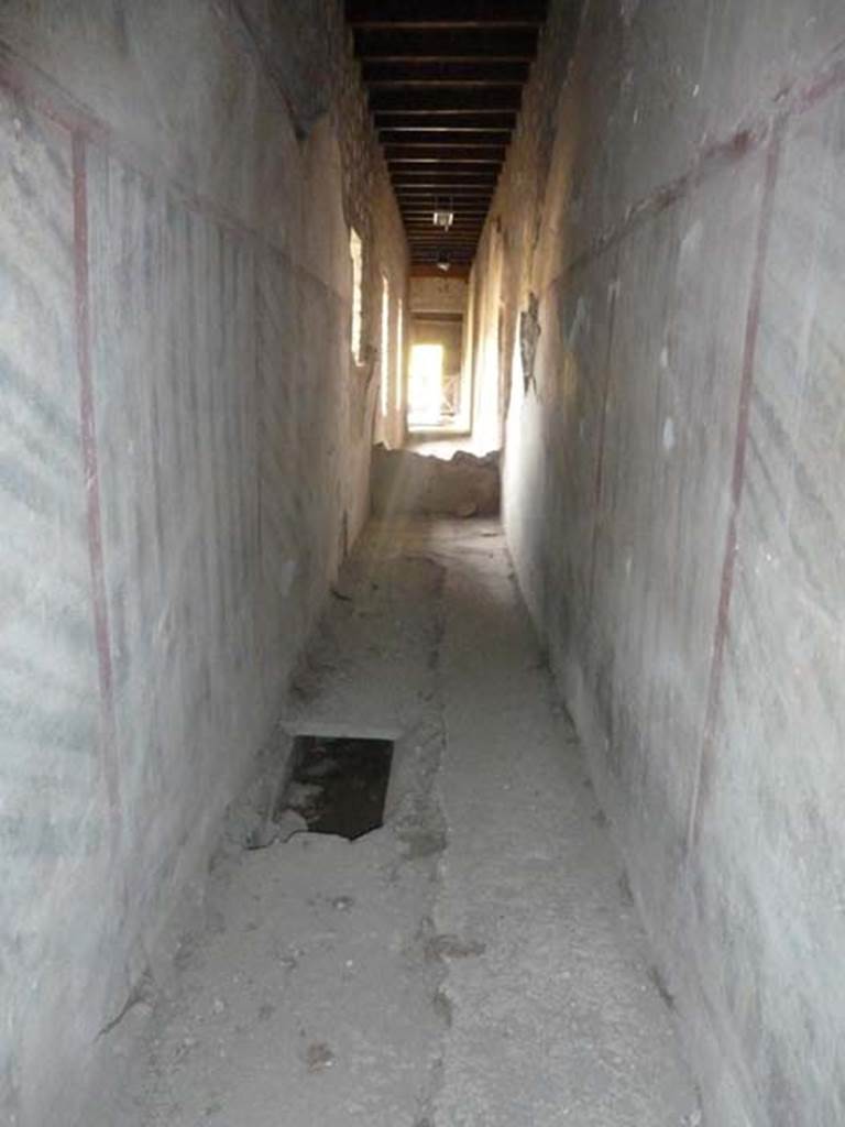 Oplontis, September 2015. Corridor 53, looking east across corridors 62 and 63, towards Portico 60.