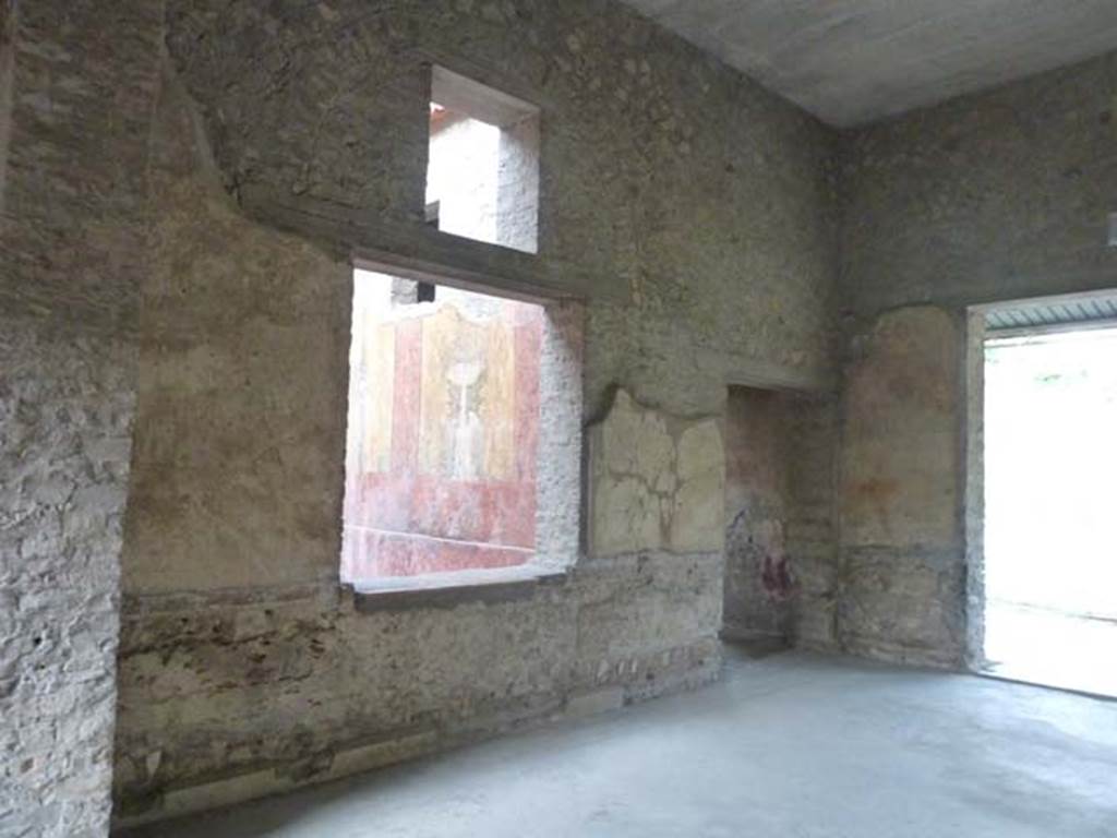 Oplontis, September 2015. Room 65, north wall, looking north-east.