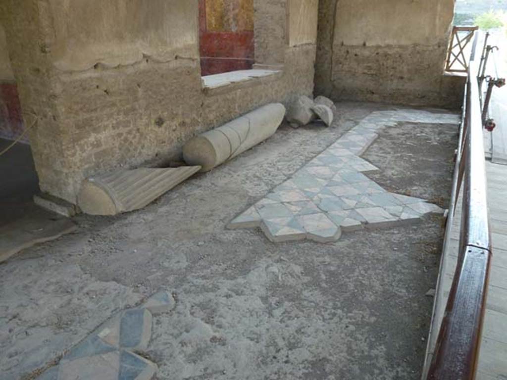 Oplontis, September 2011. Room 69, with decorative floor, looking towards the south-west corner. On the left (south) is a doorway into room 75, then a window looking into room 68, a small courtyard garden, and then a doorway into room 67.
On the right (west) is the doorway through to the north garden. Photo courtesy of Michael Binns.
