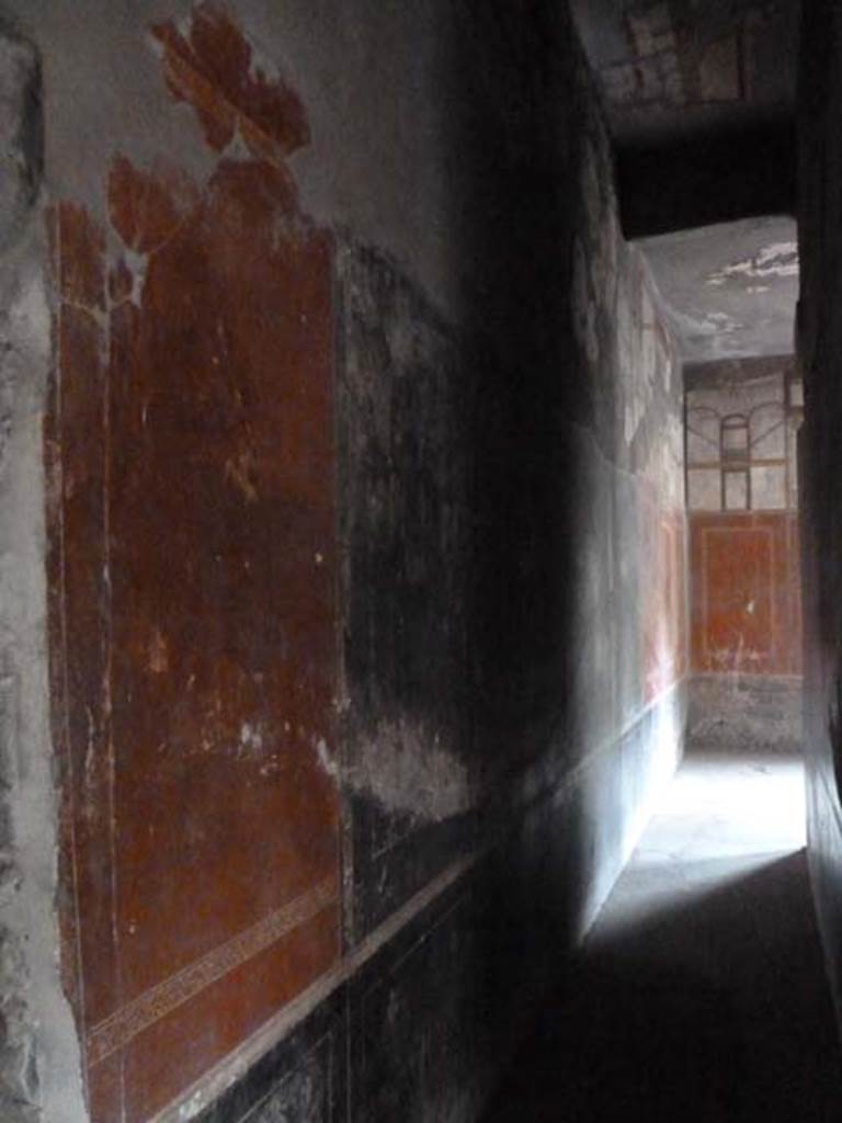 Oplontis, September 2015. Corridor 77, looking north towards room 66.