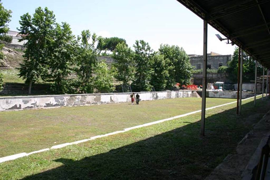 Oplontis Villa of Poppea, June 2008. Area 80, looking south-east across swimming pool area 96. Photo courtesy of Martin Blazeby.