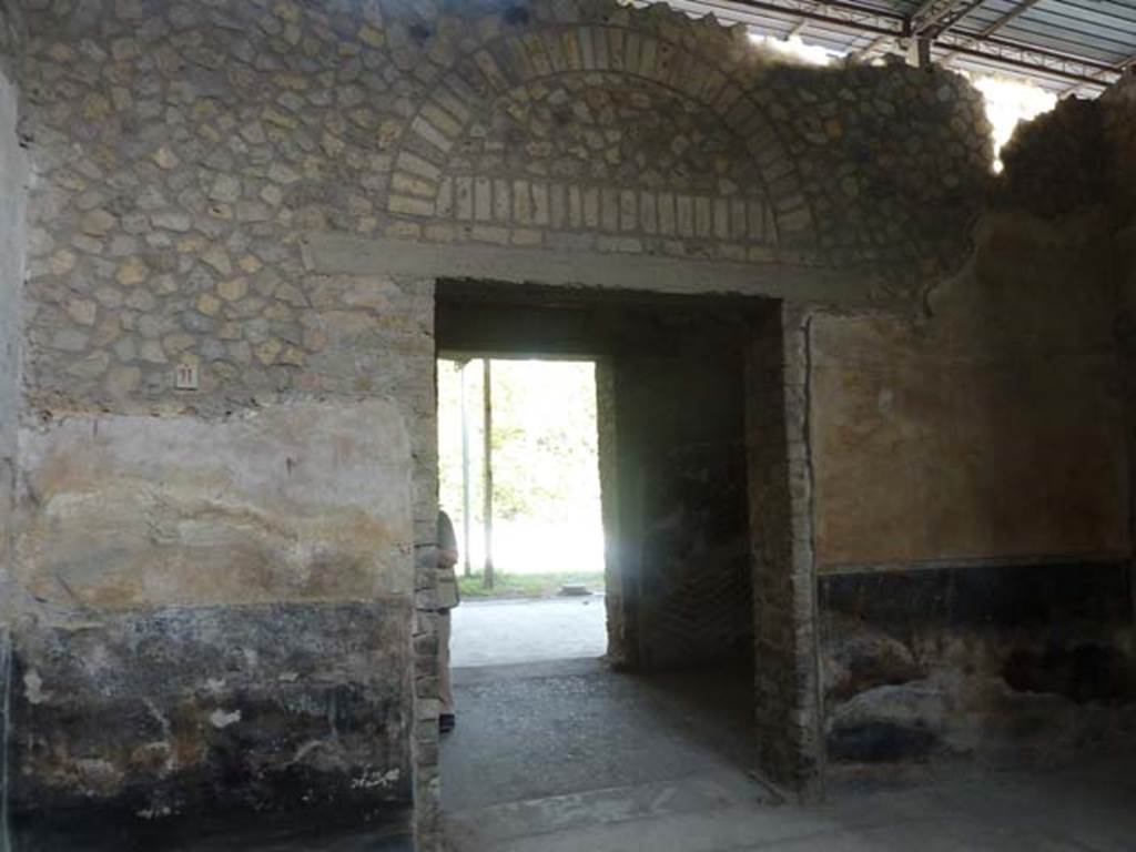 Oplontis, September 2015. Room 93, east wall with doorway into corridor 94.