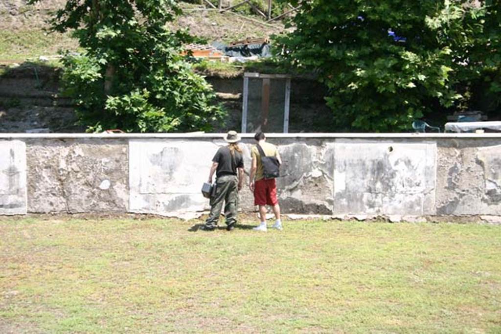 Oplontis Villa of Poppea, June 2008. Room 96, swimming pool east side section.
Photo courtesy of Martin Blazeby.
