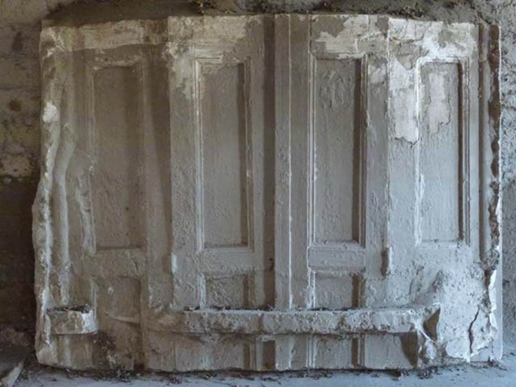 Oplontis, September 2011. Corridor/room 97, plaster-cast of doors. Photo courtesy of Michael Binns.