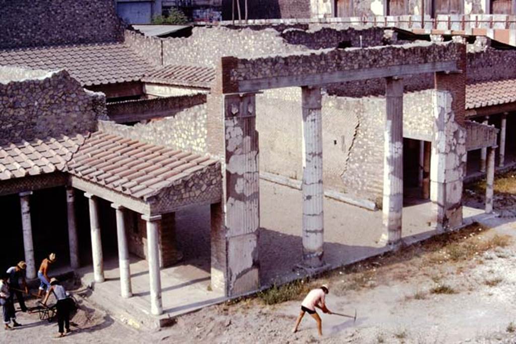 Oplontis, 1974. Starting work in the north garden, near the large salon. Photo by Stanley A. Jashemski.   
Source: The Wilhelmina and Stanley A. Jashemski archive in the University of Maryland Library, Special Collections (See collection page) and made available under the Creative Commons Attribution-Non Commercial License v.4. See Licence and use details. J74f0614
