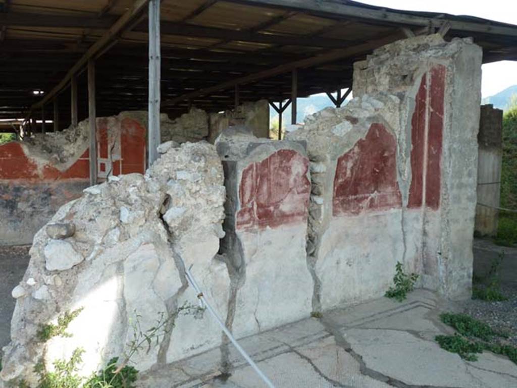 Stabiae, Secondo Complesso, June 2019. Room 12, looking east across flooring, with doorway to room 1, peristyle, on right.
Photo courtesy of Buzz Ferebee.
