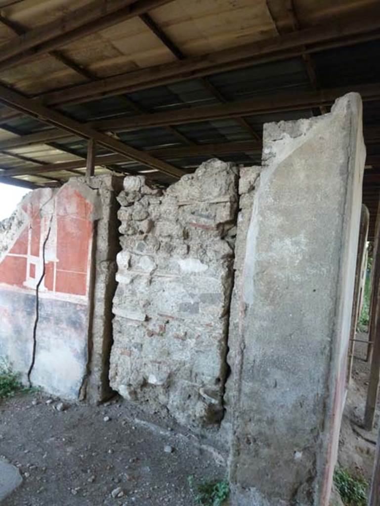 Stabiae, Secondo Complesso (Villa B), September 2015. Room 11, east wall.