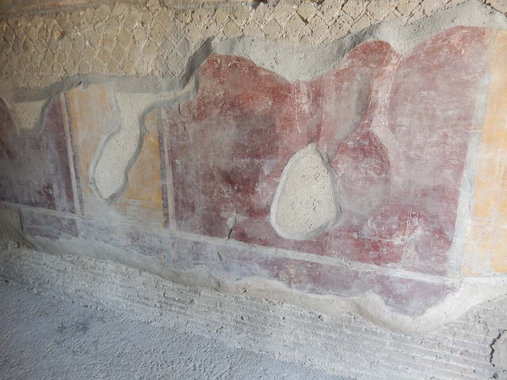 Stabiae, Villa Arianna, June 2019. Room F, west wall. Photo courtesy of Buzz Ferebee.